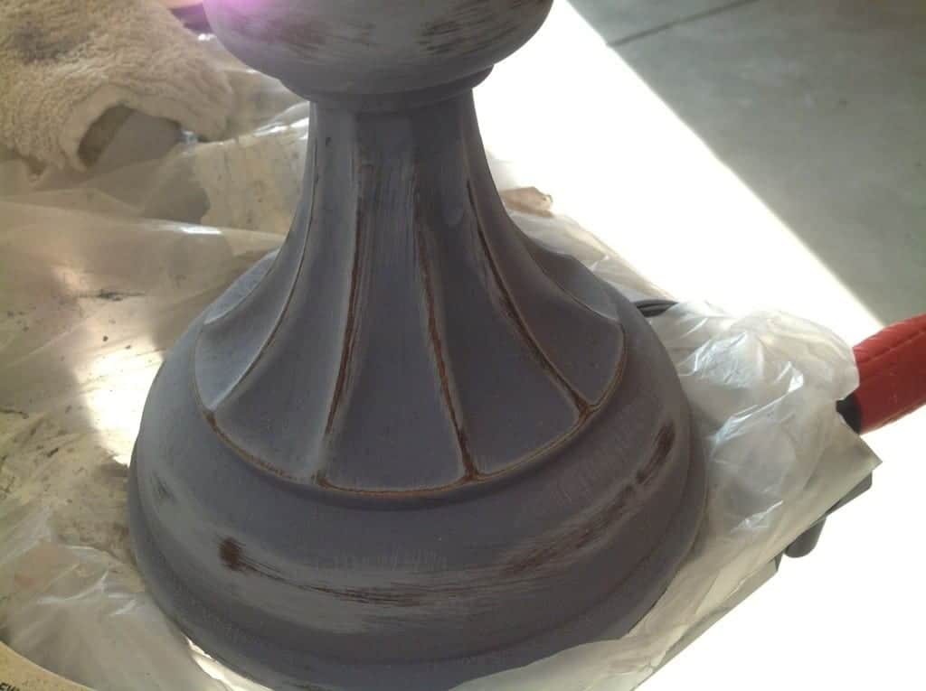 DIY Painting a Metal Lamp