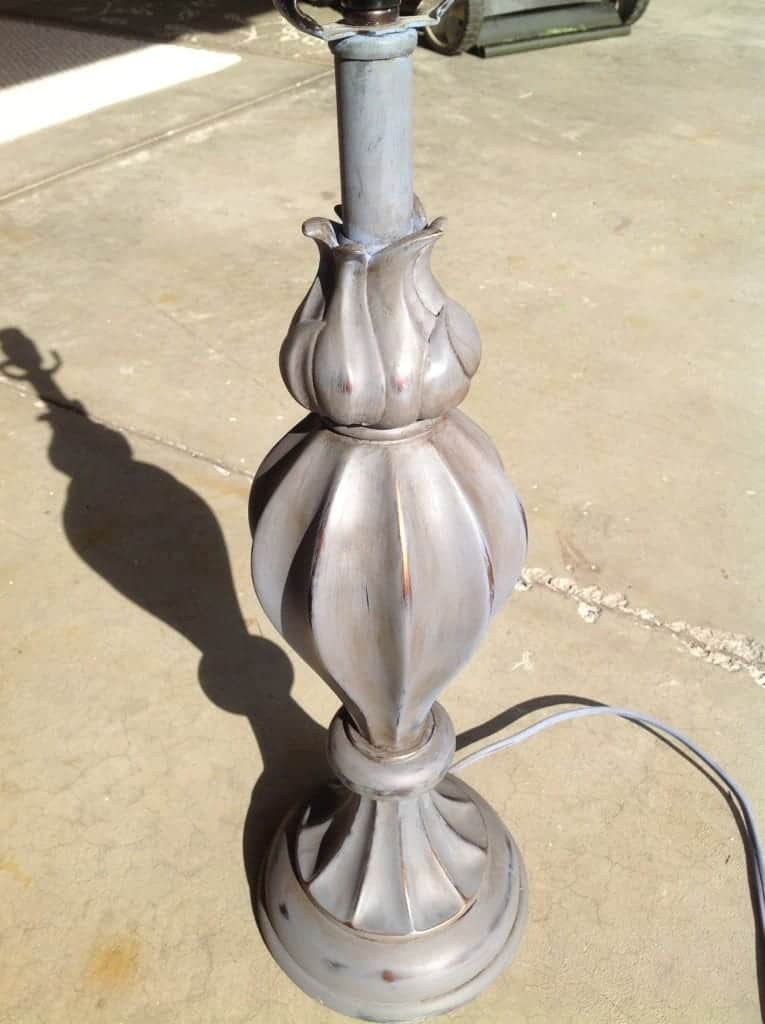 DIY Painting a Metal Lamp