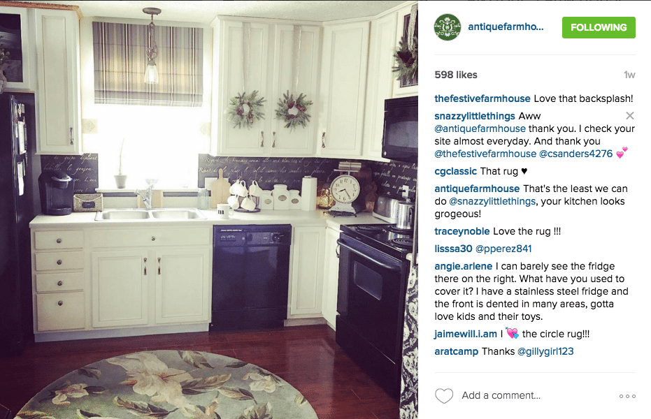 Kitchen with Round Magnolia Rug