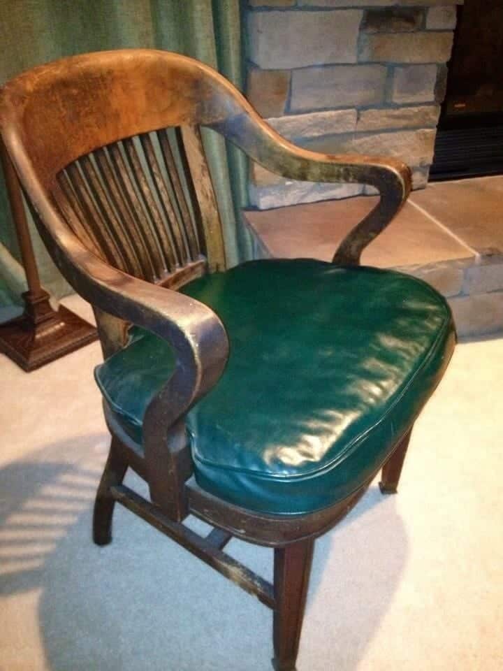 How to Paint Leather Furniture 