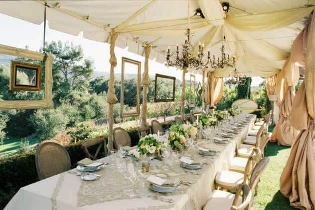 Old Picture Frames Used at Wedding