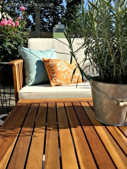 Deck Makeover Before and After | DIY + Decor by SnazzyLittleThings.com