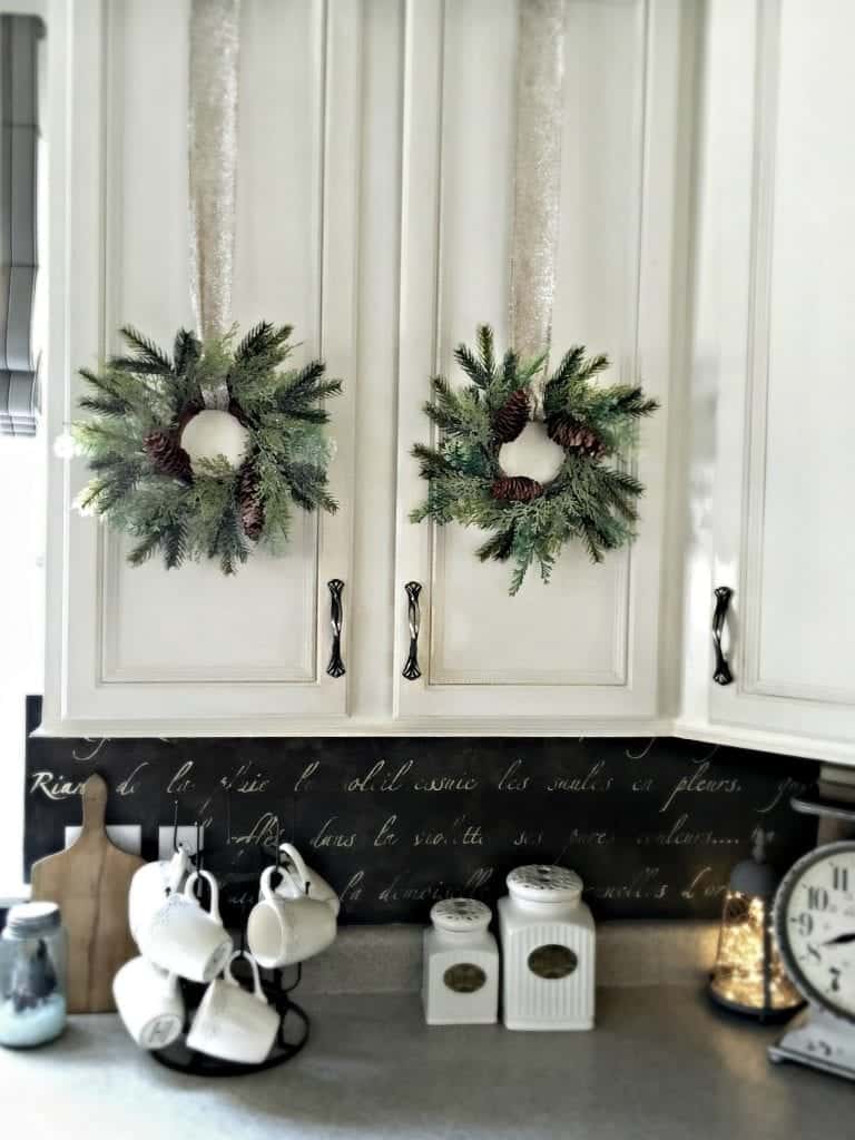 Kitchen Wreaths Holiday Home Tour 2015 by SnazzyLittleThings.com