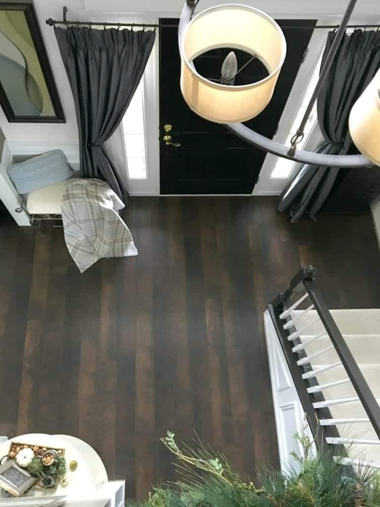 pergo-flooring-foyer-reveal-view-from-upstairs2