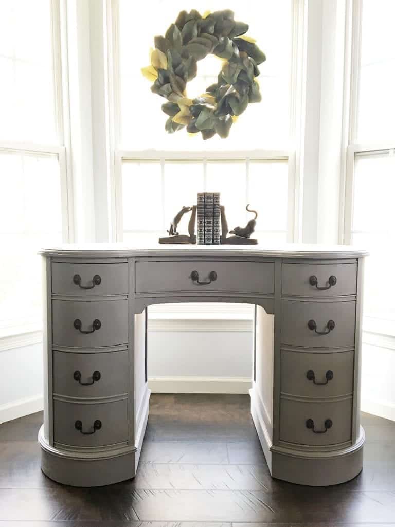 A pretty Antique Kidney Desk Makeover