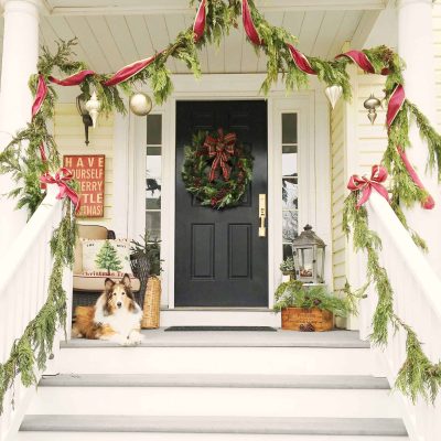 12 Welcoming Holiday Entrances