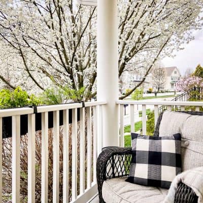 Spring Porch Tour Full Bloom by Snazzy Little Things