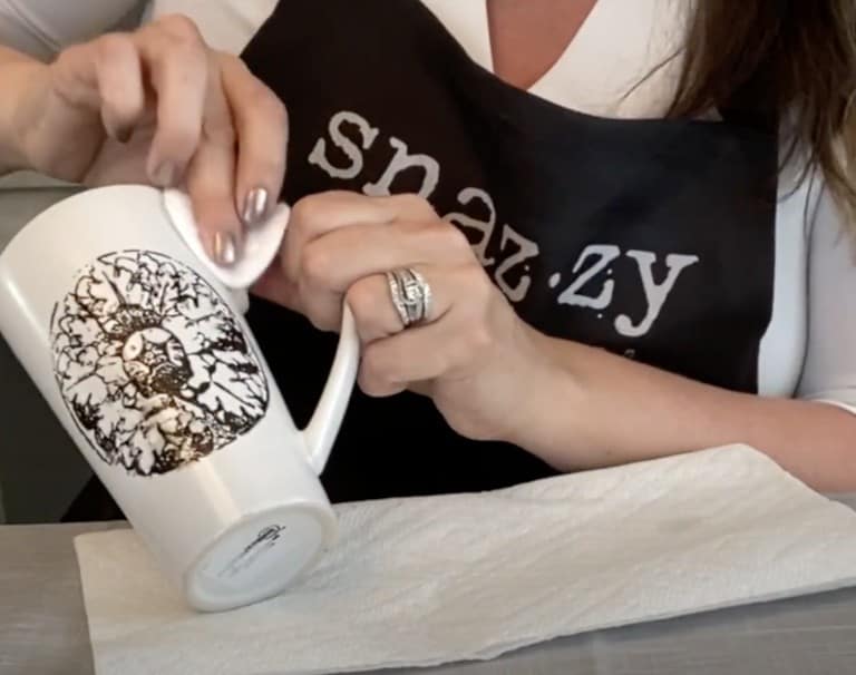 DIY Painted Mugs That Are Dishwasher-Friendly