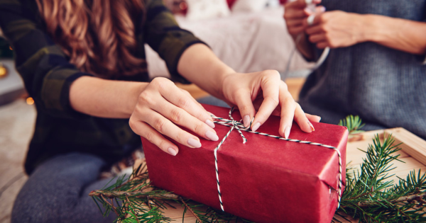 Simple Gift Ideas for New Homeowners This Holiday Season